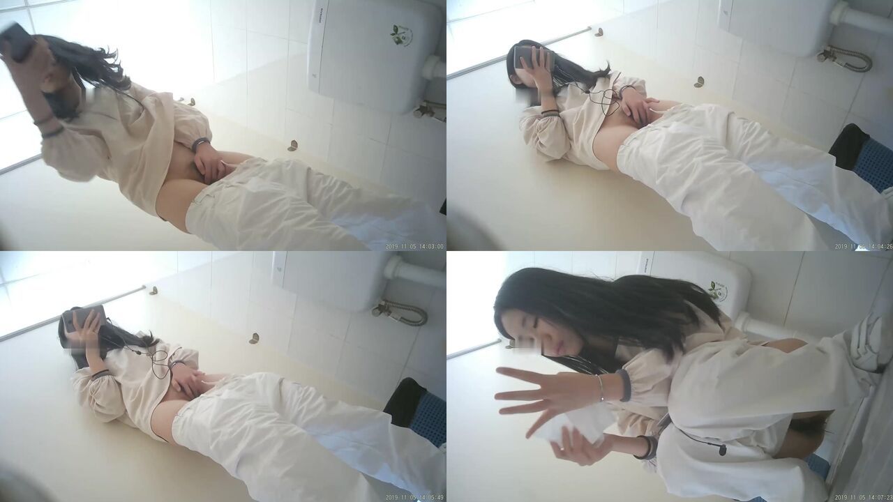 小姐姐上廁所忍不住在廁所……