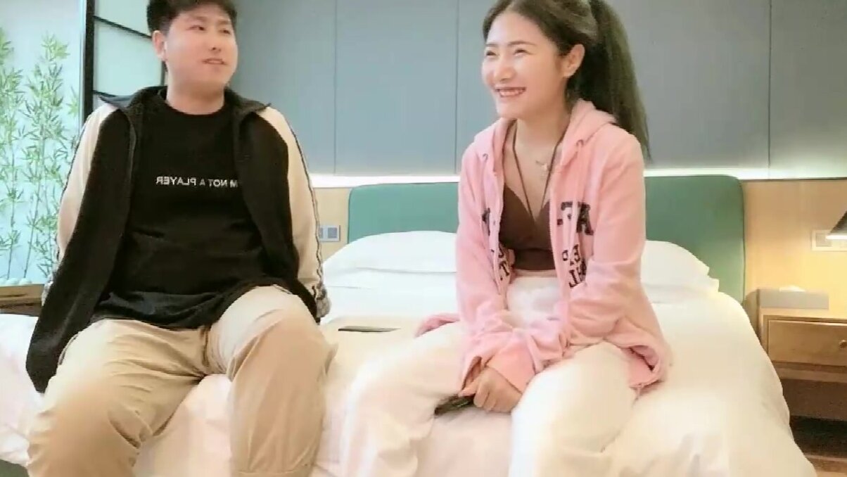 小胖修車探花精品第一部