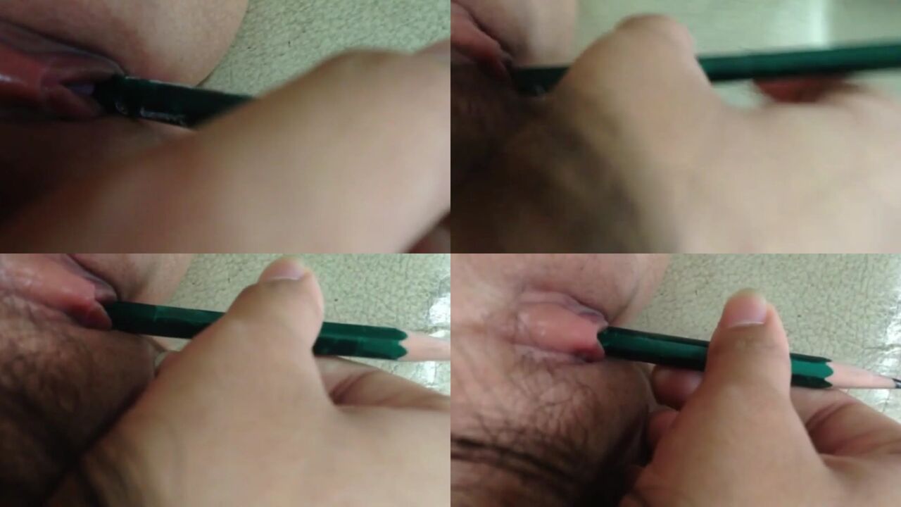 鉛筆深入嫩穴