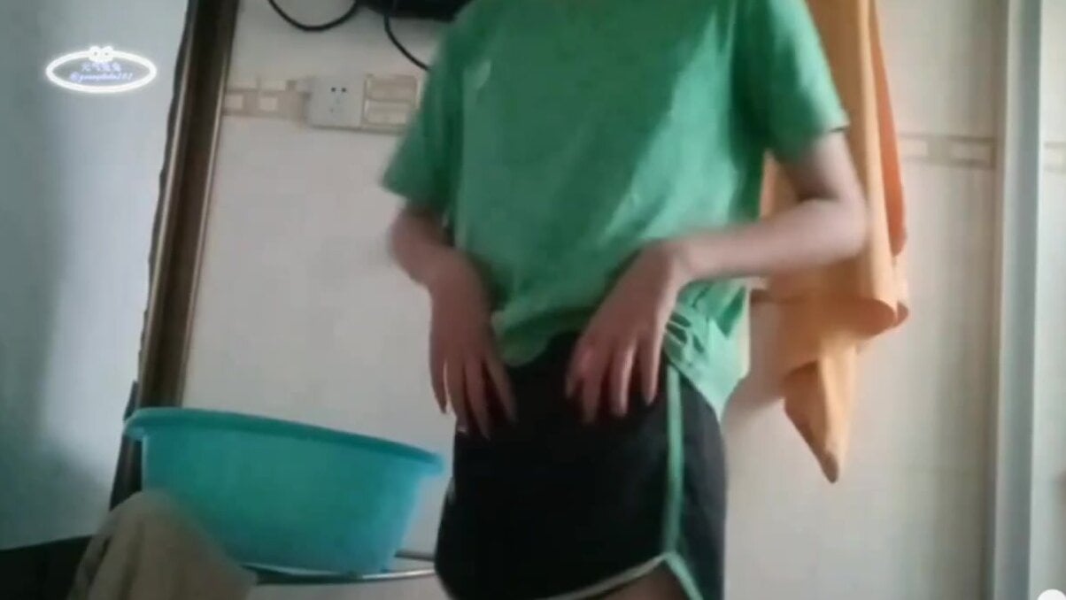 妹妹衛生間自拍1-脫光拍胸